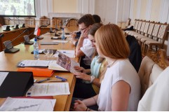 Круглый стол