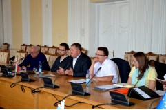 Круглый стол