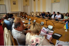 Круглый стол