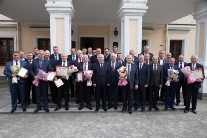 Лучшие руководители области по итогам 2021 года